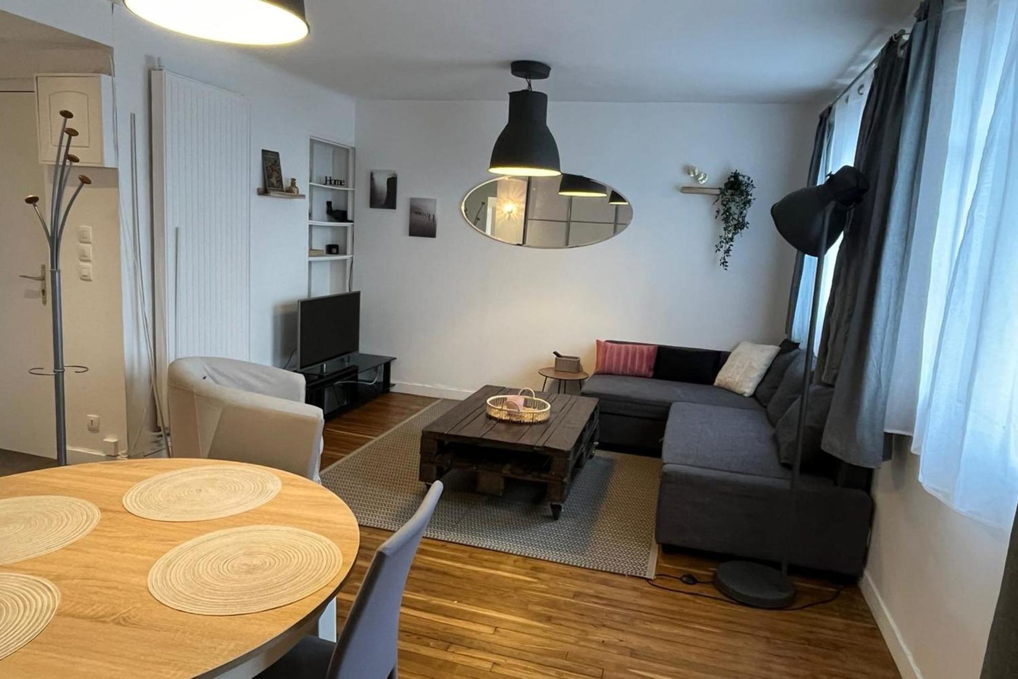 شقة Charming Cozy Nest In نانت المظهر الخارجي الصورة