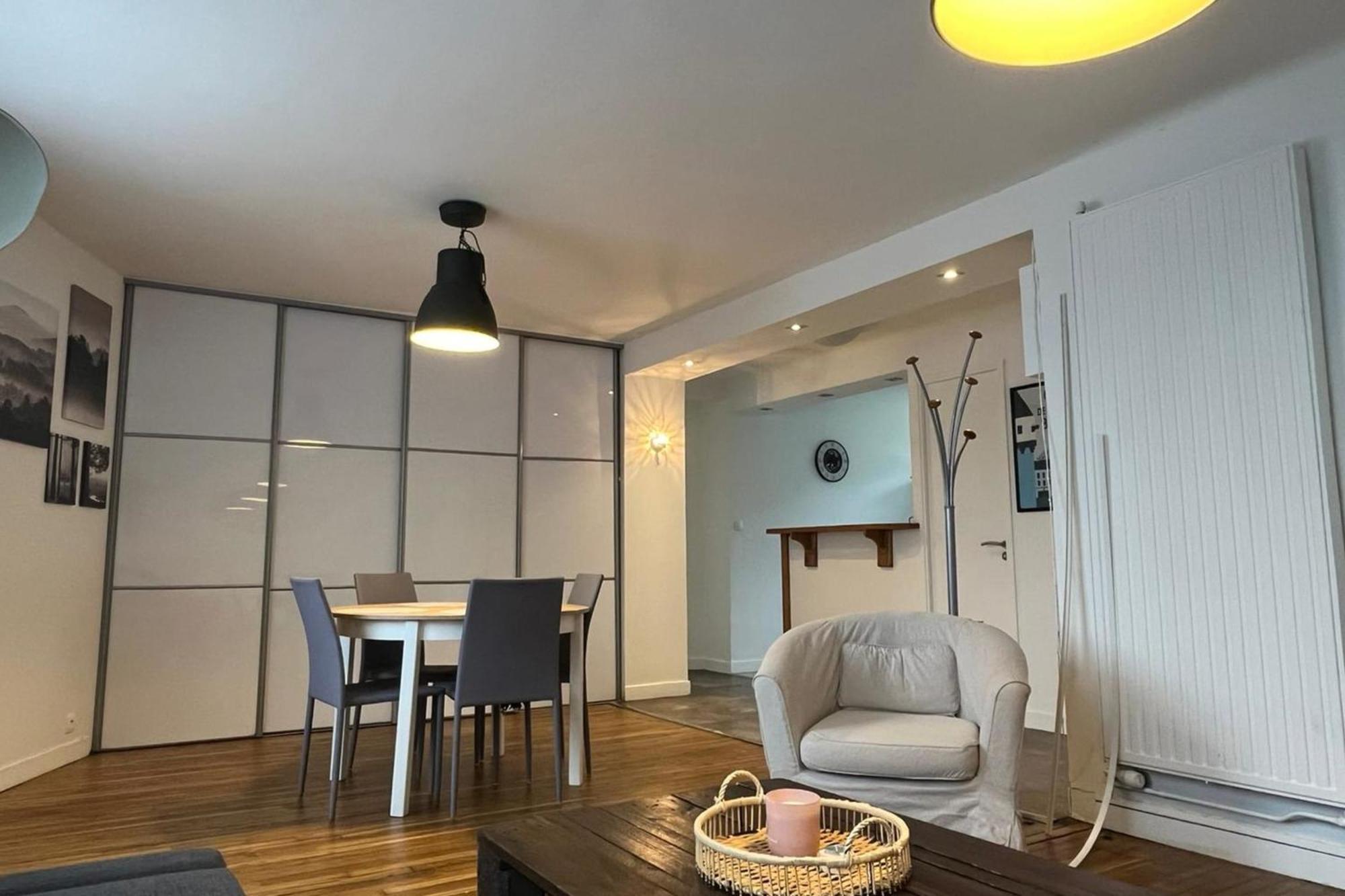 شقة Charming Cozy Nest In نانت المظهر الخارجي الصورة